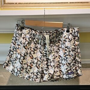 Patagonia Womens Large Shorts Perfect Condition